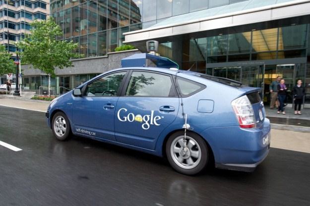 Autonomiczny samochód Google /AFP
