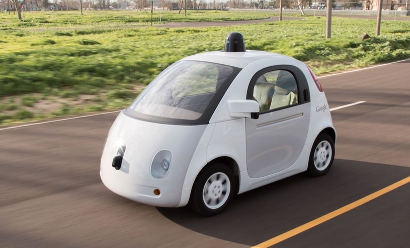 Autonomiczny samochód Google /Informacja prasowa