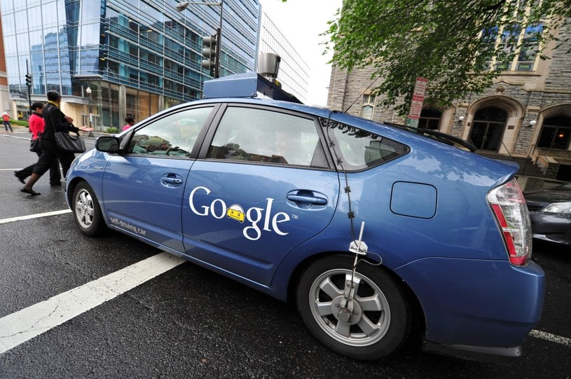 Autonomiczny samochód Google /AFP