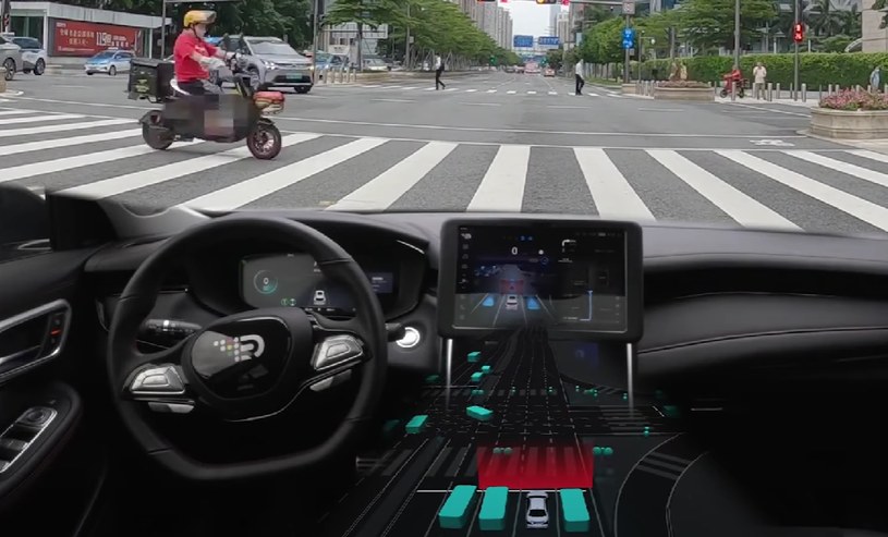 Autonomiczny samochód na zatłoczonych drogach w Chinach / DeepRoute / YouTube /