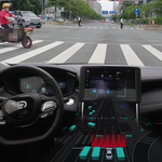 Autonomiczny samochód na zatłoczonych drogach w Chinach. Ten film robi wrażenie