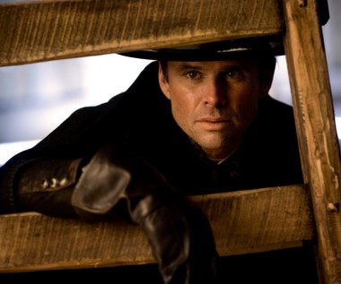 Autorem muzyki do "Nienawistnej ósemki" jest Ennio Morricone. Obraz Tarantino trafi w ograniczonej dystrybucji na amerykańskie ekrany 25 grudnia w epickim formacie Ultra Panavision 70 mm.

