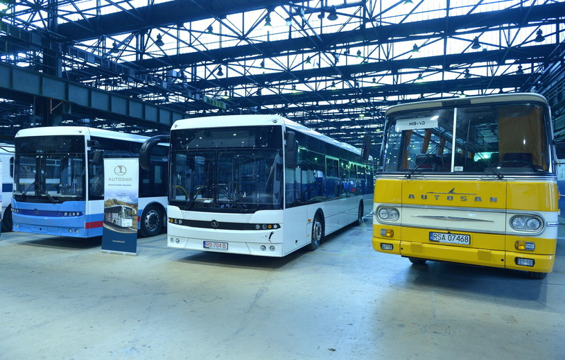 Autosan musi wyprodukować 28 autobusów Lider 10 /Darek Delmanowicz /PAP