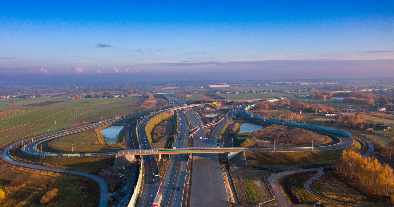 Autostrada A1 ma docelowo mieć dwie nitki po trzy pasy ruchu /Informacja prasowa