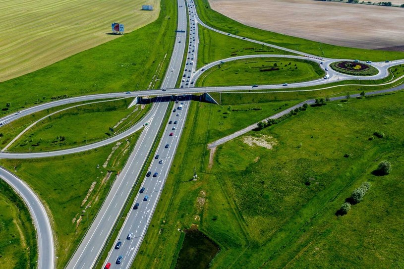 Autostrada A1 na odcinku 82 km ma aż 6 pasów /Przemek Swiderski/REPORTER /East News