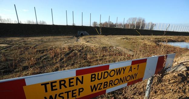 Autostrada A1 powstaje w wielkich bólach... / Fot: Wojciech Stróżyk /Reporter