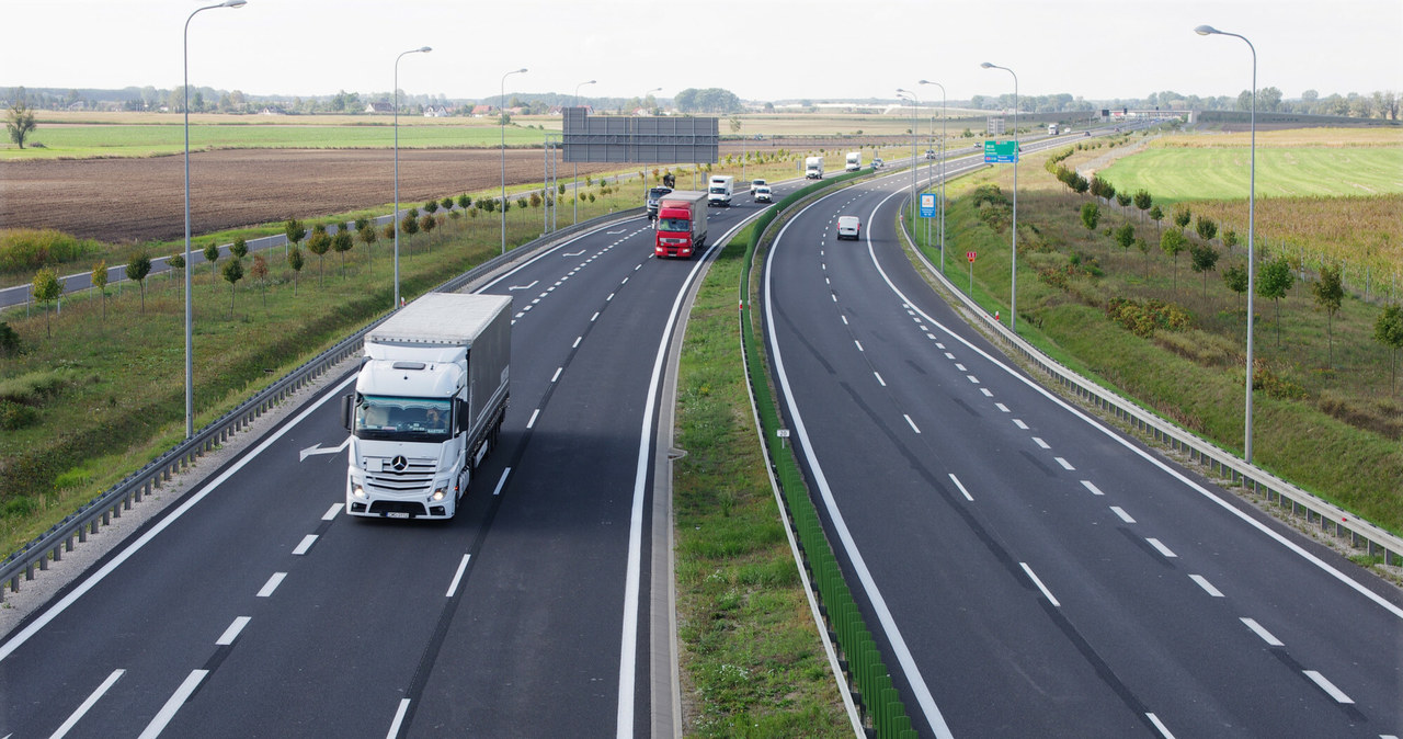 Autostrada A2 ma zmienić właściciela. Sebastian Kulczyk już jej nie chce /Marek Bazak /East News