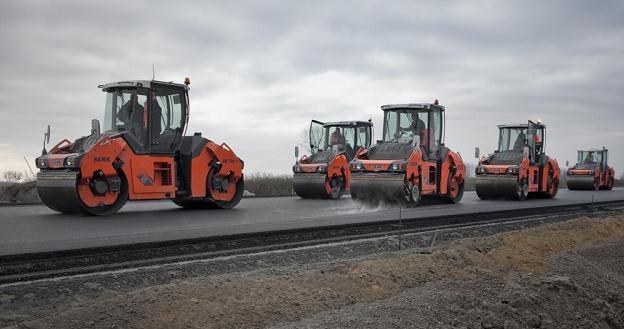 Autostrada A2 okazała się za szeroka... / Fot: Piotr Piwowarski /Agencja SE/East News