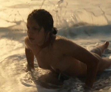 "Ava" to kwintesencja młodości i buntu. Historia pierwszej miłości, narodzin pożądania i przebudzenia seksualnego. Jeden z najgłośniejszych francuskich debiutów, który miał światową premierę w trakcie festiwalu w Cannes w 2017 roku, pokazuje w śmiały sposób młodą dziewczynę, która ma odwagę zbuntować się przeciwko konwencjom obyczajowym i podążać za swoją ciekawością życia i świata. 