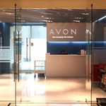 Avon wciąż obecny na rosyjskim rynku. Kontynuuje produkcję, szuka nowych agentów