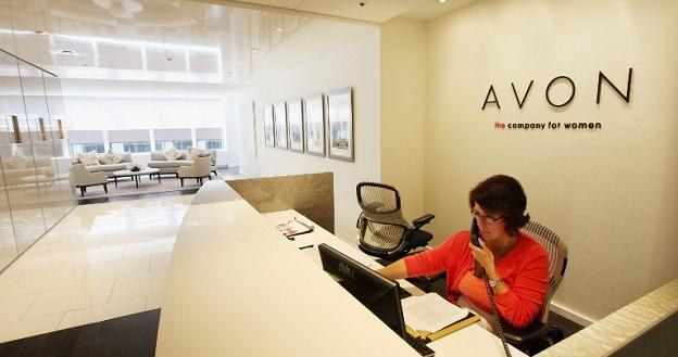 Avon zajmuje się produkcją i dystrybucją kosmetyków /AFP