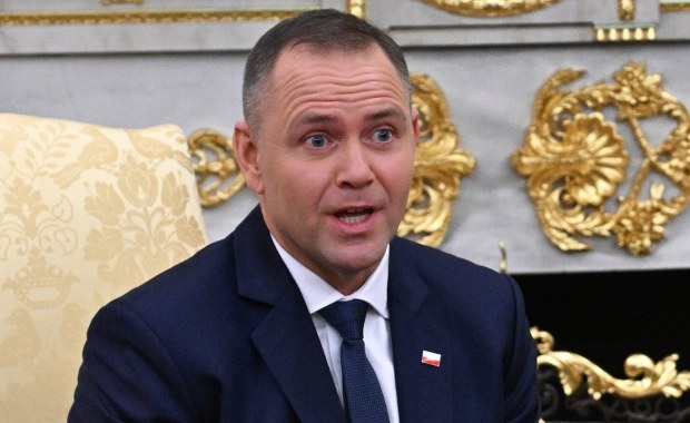 Awantura o notatkę Nawrockiego. "Absolutnie podstawowa reguła"