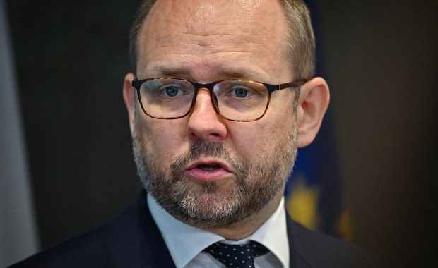 Awantura o traktat polsko-brytyjski przybiera na sile. "Na tym proponuję zakończyć"