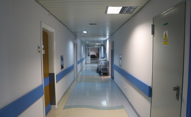 ​Awantura w szpitalu: Prętem od kroplówki pobił pielęgniarki i pacjentów