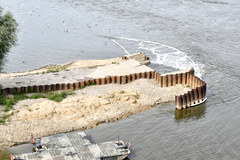 Awaria "Czajki". Wojsko buduje most pontonowy na Wiśle