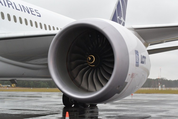 Awaria Dreamlinera LOT-u. W Pekinie na rejs czeka 200 pasażerów /Paweł Balinowski /RMF FM