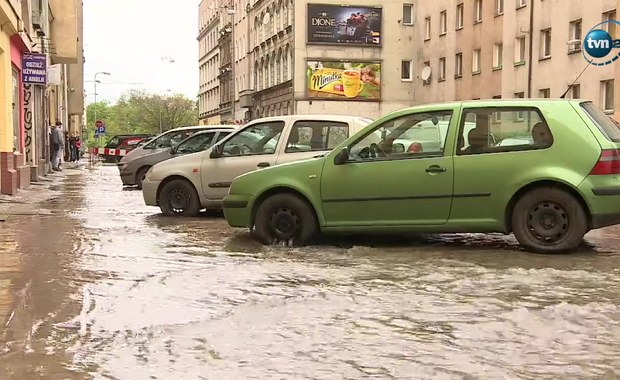 Awaria magistrali wodociągowej we Wrocławiu. Sprzątanie potrwa kilka dni