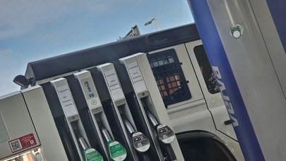 "Awaria" na stacjach Orlenu? Dyrektor pogotowia: Karetki szukają paliwa 