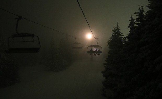 Awaria na stoku narciarskim. Kilkadziesiąt osób utknęło na wyciągu