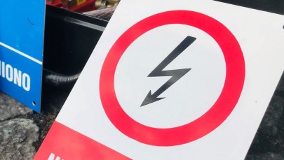 Awaria prądu w Pomorskiem. Śmigłowiec zahaczył o linię energetyczną 