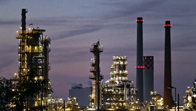 Awaria rurociągu przy granicy z Polską. Ropa tryska na wysokość kilkunastu metrów