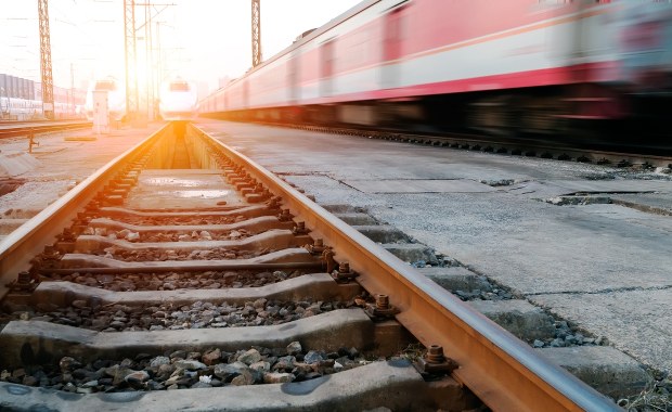 Awaria sieci trakcyjnej w Wielkopolsce. Ogromne opóźnienia pociągów