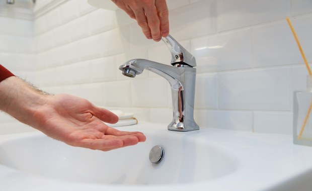 Awaria w Pomorskiem. Przerwy i zakłócenia w dostawie wody