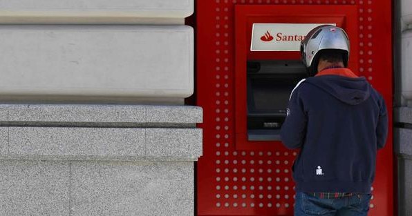 Awaria w Santander Bank Polska od g. 14.23 jest już historią /AFP
