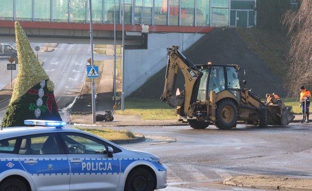 Awaria wodociągowa w Piekarach Śląskich wciąż nieusunięta