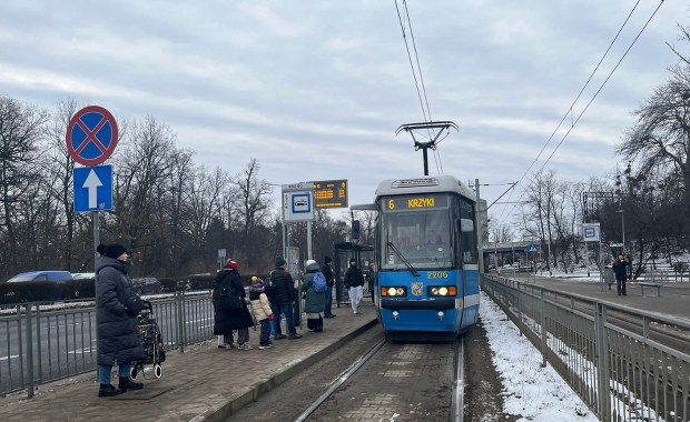 Awaria zasilania usunięta. Ruch tramwajowy we Wrocławiu wraca do normy