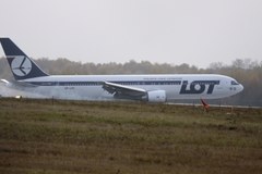 Awaryjne lądowanie Boeinga 767 na Okęciu