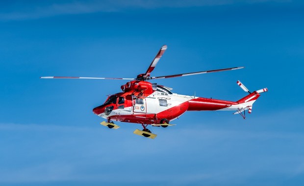 Awaryjne lądowanie śmigłowca TOPR. Na pokładzie cztery osoby