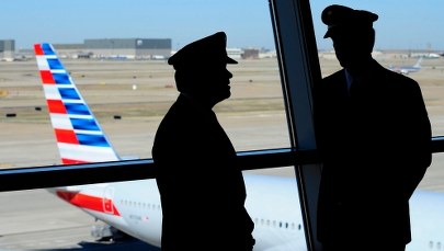 Awaryjnie lądowanie samolotu w Filadelfii. "Na pokładzie jest bomba"