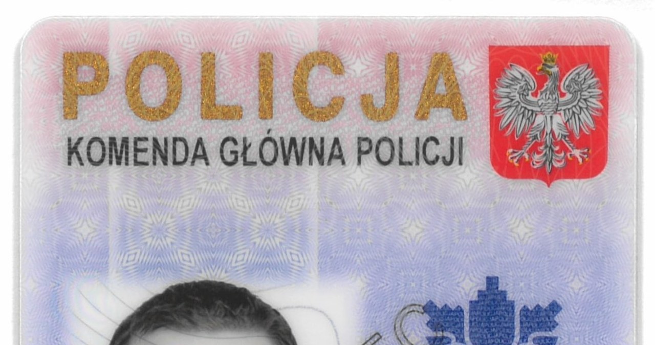 Awers policyjnej legitymacji według nowego wzoru. /Polska Policja/Twitter /Policja