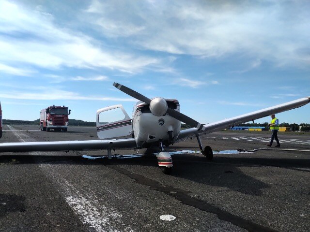 Awionetka bezpiecznie wylądowała na lotnisku Warszawa-Babice /Straż Pożarna /