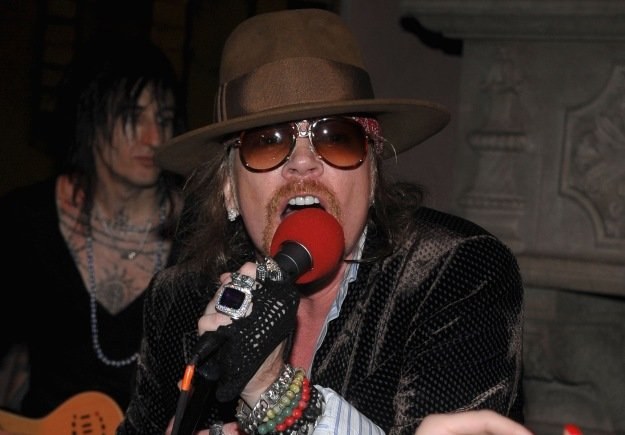 Axl Rose (Guns N' Roses) powinien zainwestować w zegarek fot. Jamie McCarthy /Getty Images/Flash Press Media