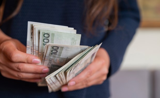 Aż 850 mln zł w ciągu miesiąca w chwilówkach. Tak zapożyczają się Polacy