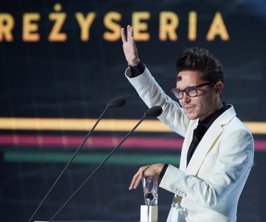 Aż pięć nagród przypadło w udziale "Zjednoczonym stanom miłości" Tomasza Wasilewskiego (na zdjęciu), który wyjechał z Gdyni z tytułem najlepszego reżysera.

Laury aktorskie otrzymali też odtwórcy drugoplanowych ról: Dorota Kolak i Łukasz Simlat; listę nagród uzupełniają wyróżnienia za najlepszy montaż (Beata Walentowska) i najlepsze kostiumy (Monika Kaleta).


 