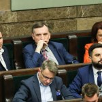 Suwerenna Polska Azyl polityczny dla Ziobry kością niezgody w PiS. "Sprawa obciążająca"