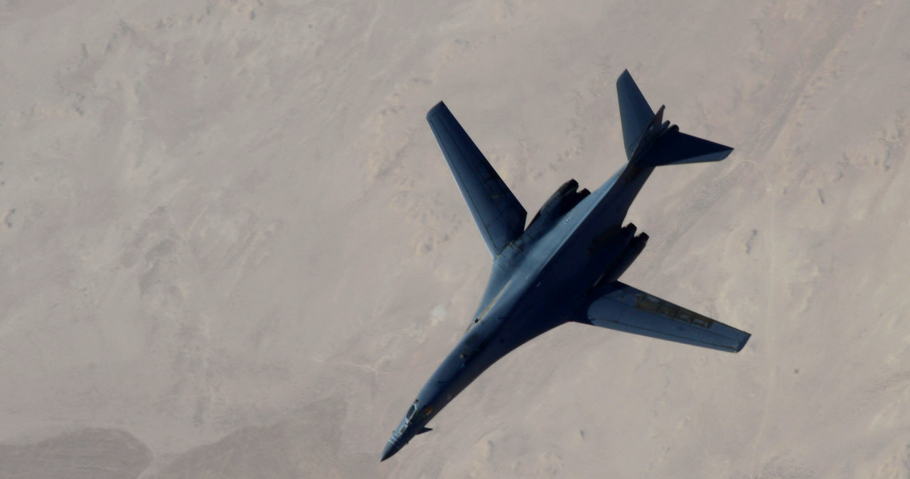 B-1B Lancer będzie jeszcze latać /AFP