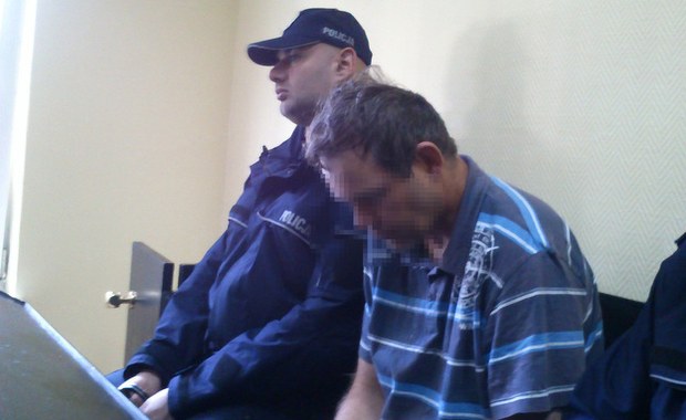 B. dyrektor Centrum Pomocy Rodzinie w Pucku z zarzutami ws. śmierci dzieci