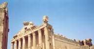 Baalbek, fragmenty rzymskiej świątyni /Encyklopedia Internautica