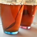 Babcia często parzyła na jesienne przeziębienie. Działa przeciwgorączkowo, przeciwzapalnie i wzmacnia odporność