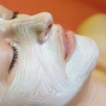 Babciny sposób na trądzik. Sprawdź drożdże oczyszczają i wygładzają cerę