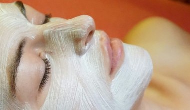 Babciny sposób na trądzik. Sprawdź drożdże oczyszczają i wygładzają cerę