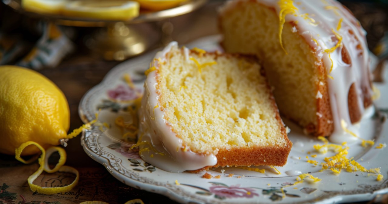 Babka cytrynowa pozostaje długo wilgotna dzięki dodatkowi oleju /plaifahwannapa11 /123RF/PICSEL