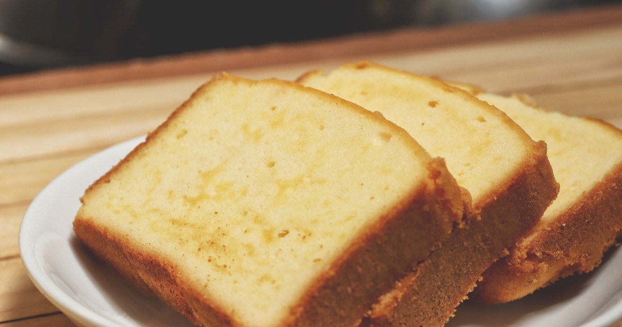 Babka często gości na wielkanocnym stole /photodee /123RF/PICSEL