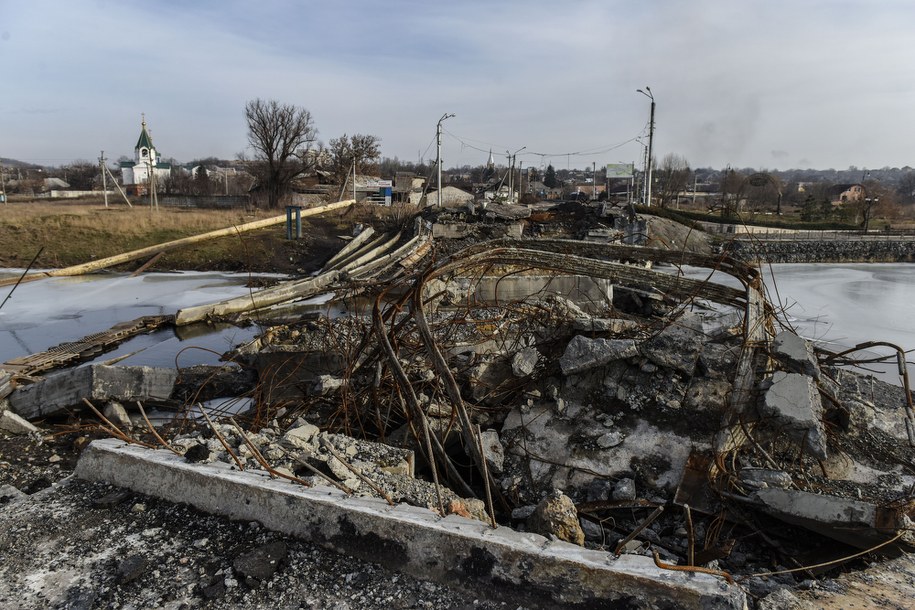 Bachmut jest miastem kompletnie zniszczonym przez działania wojenne /OLEG PETRASYUK /PAP/EPA