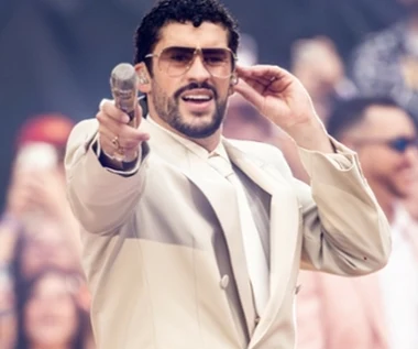 Bad Bunny pokazał się w Warszawie w ubraniach polskiej marki! Specjalnie zmieniono ich nazwę