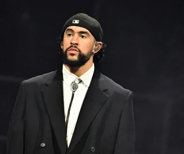 Bad Bunny w SNL odpowiada na krytykę ws. Super Bowl Halftime Show. "Masz cztery miesiące na naukę"